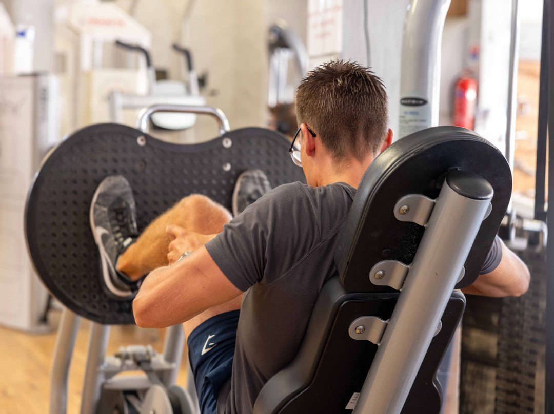 Grand Stade les Capellans-Saint-Cyprien必去景点