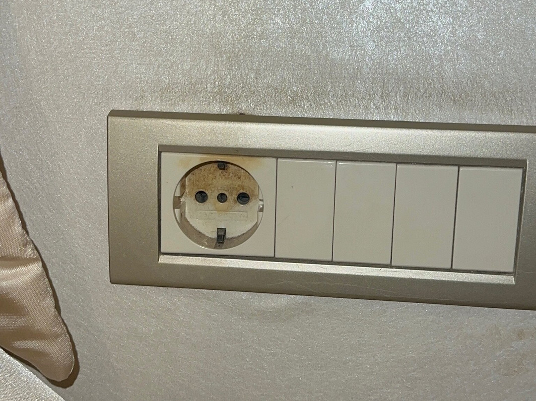 Plaza Resort Hotel主图