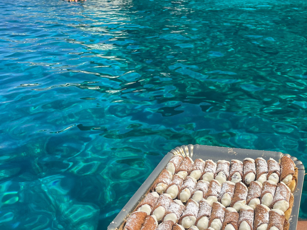 Santuzza Gita in Barca-兰佩杜萨必去景点