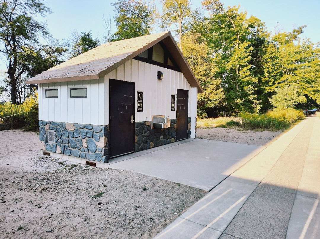 Presque Isle Lighthouse-伊利必去景点