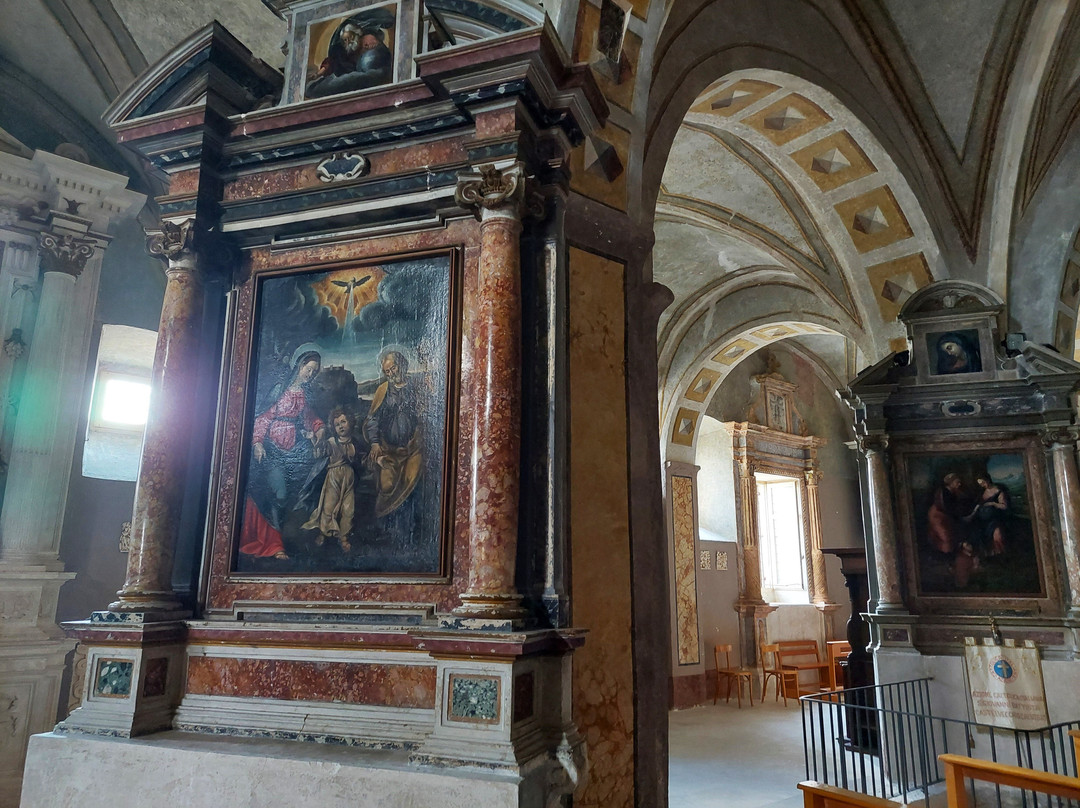 Chiesa Parrocchiale San Giovanni Battista-Castelvecchio Calvisio必去景点