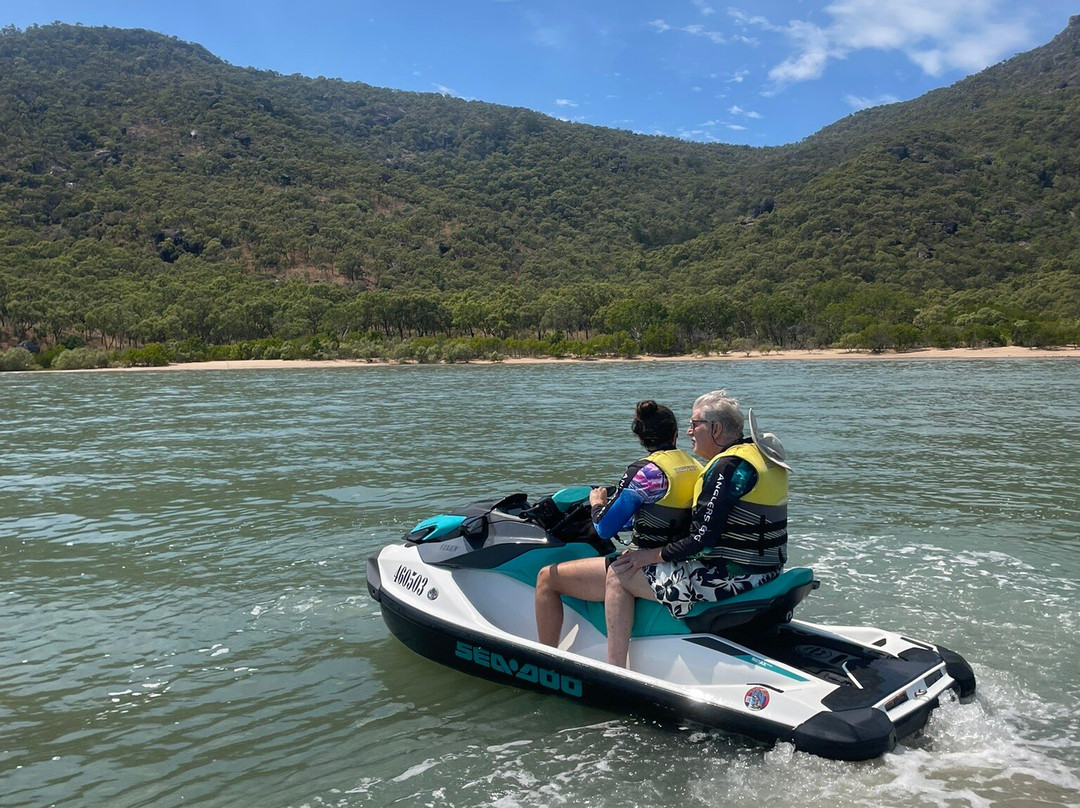 Poseidon Jet Ski Tours-汤斯维尔必去景点