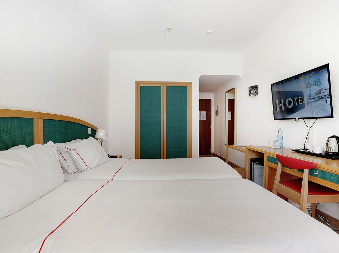 Hotel Carvoeiro Plaza主图