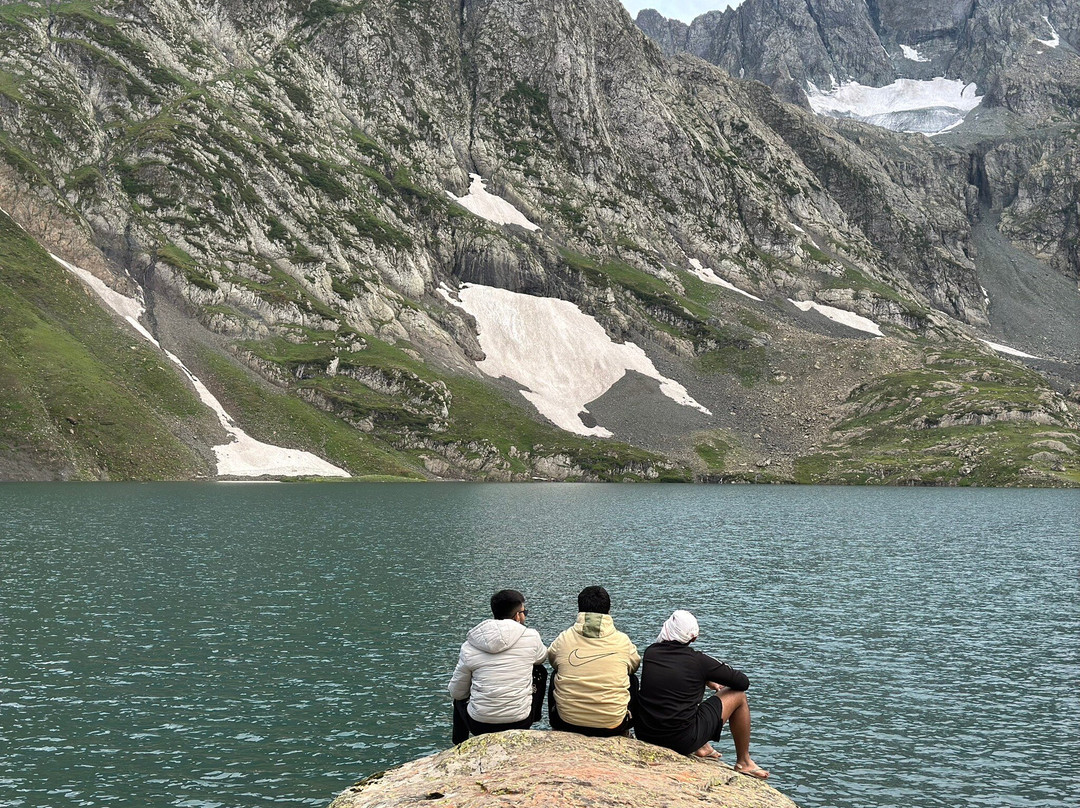 Vishansar Lake景点图片
