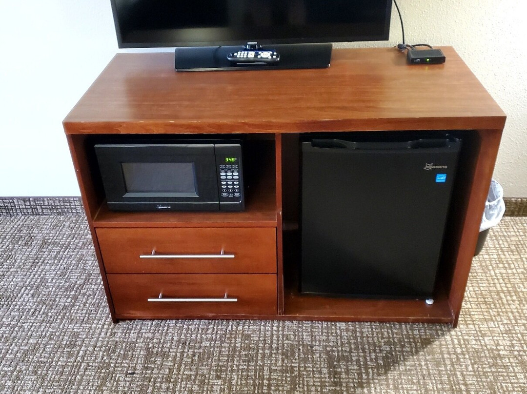 Comfort Inn & Suites Cambridge主图