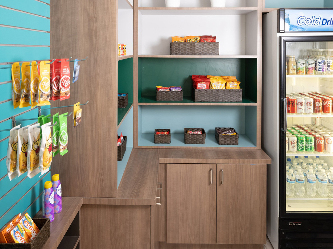 圣安娜奥兰治郡机场假日酒店主图