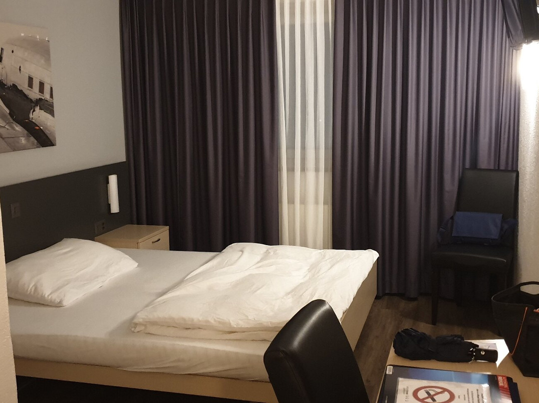 Airporthotel Grenchen主图