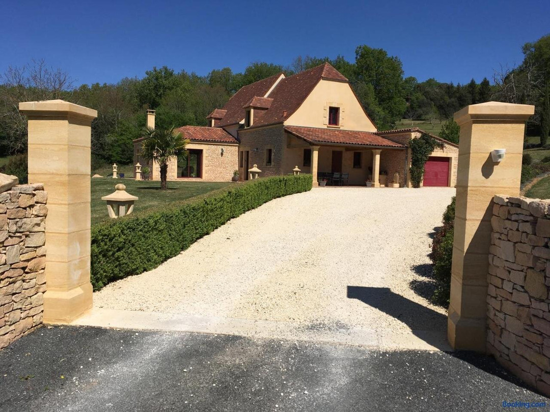 Chez Bernadette Et Victor