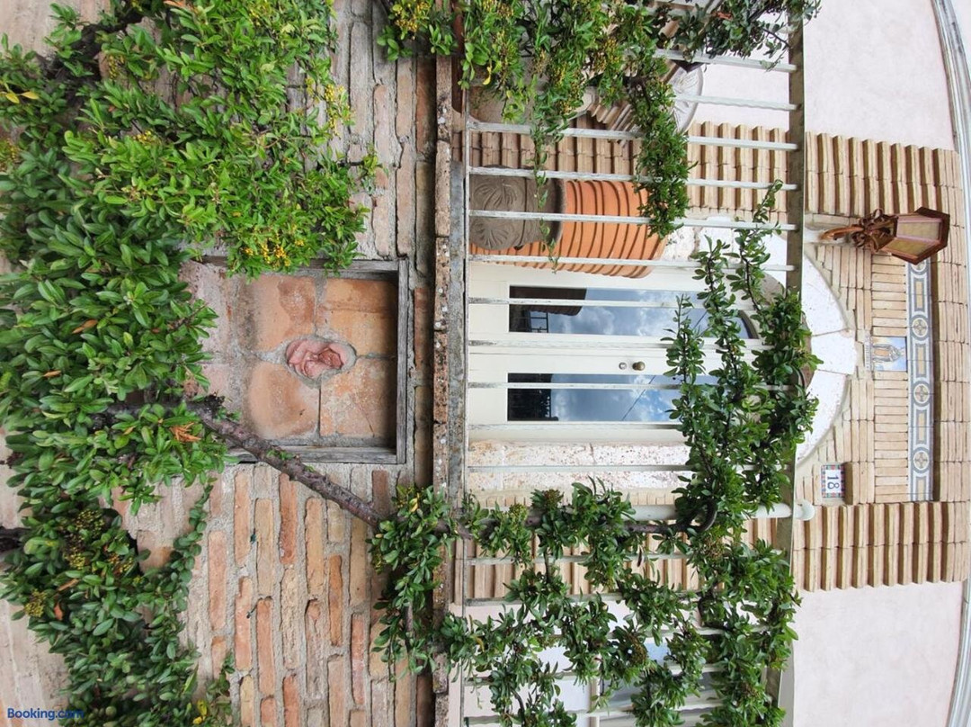 Il Palazzo Delle Rondini