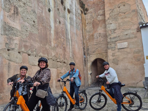 Granada Alternativa-格拉纳达必去景点