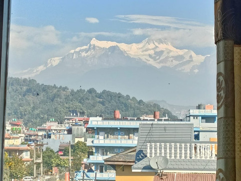 格兰德假日酒店主图