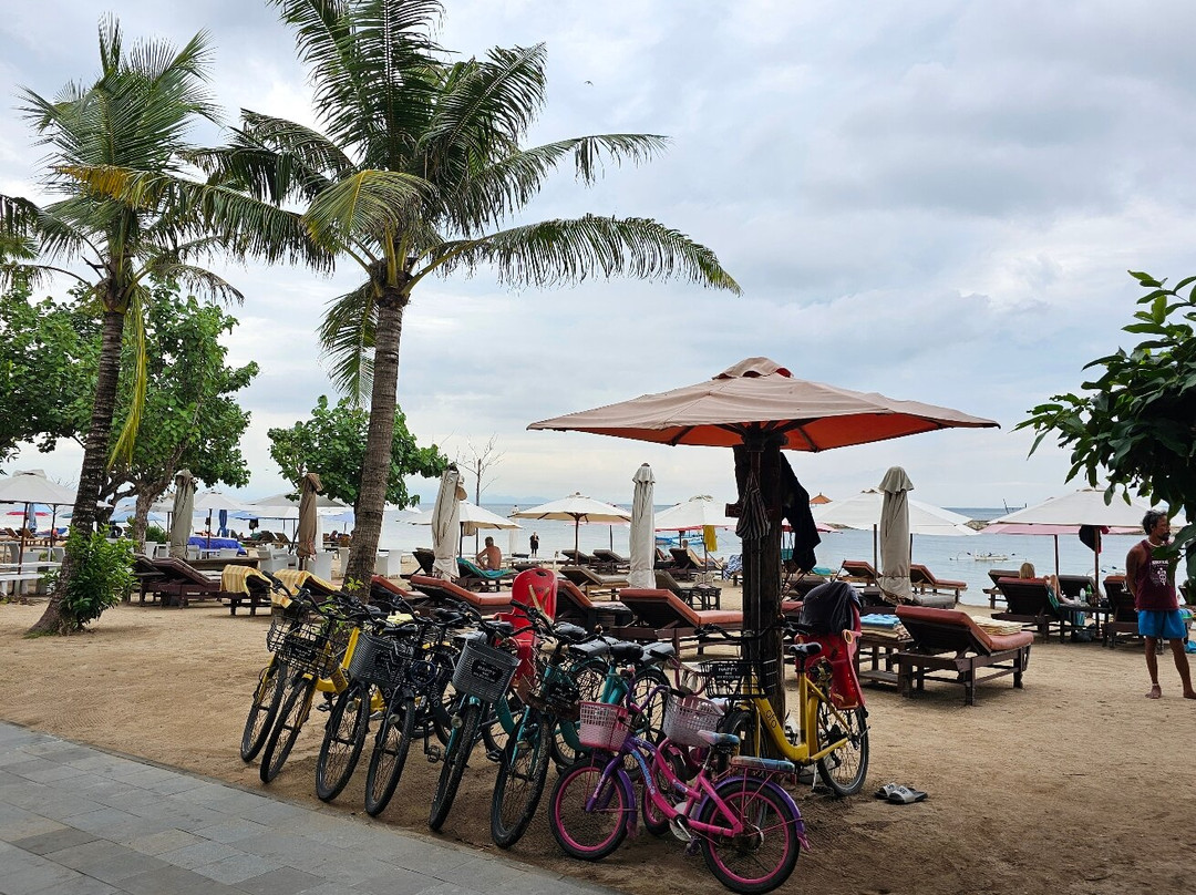 Karang Beach-沙努尔必去景点