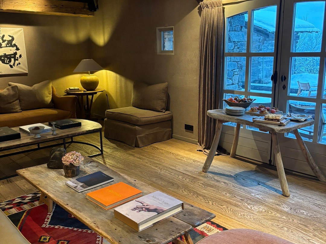 赞尼尔小屋酒店主图