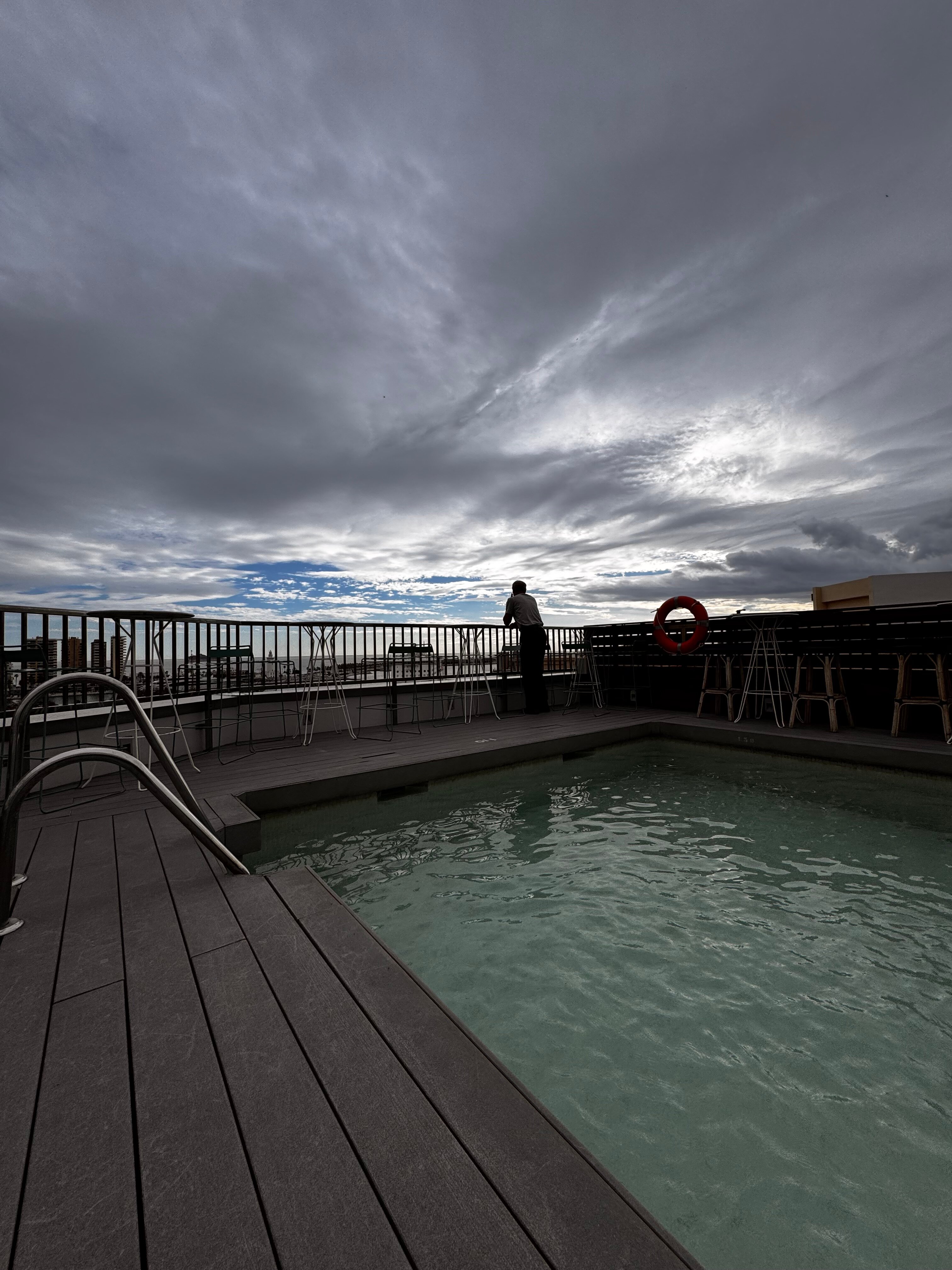 莫里纳拉里欧酒店-泳池