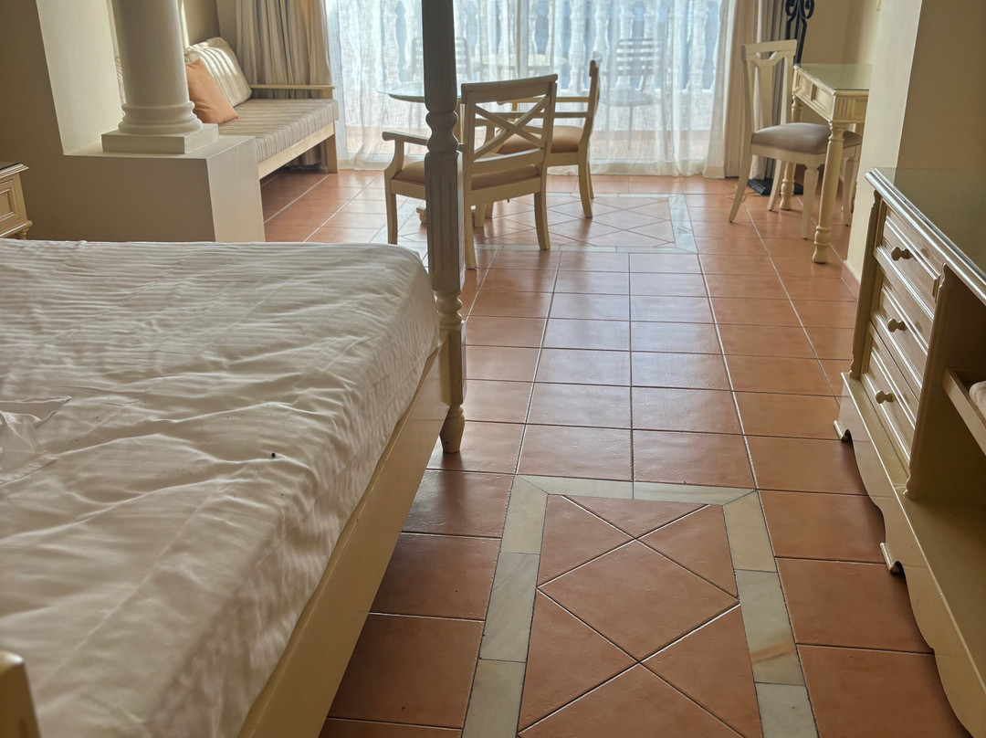 Bahia Principe Luxury Runaway Bay主图