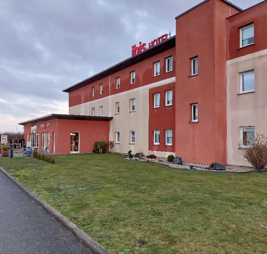 Ibis Albert, Pays De La Somme Hotel主图
