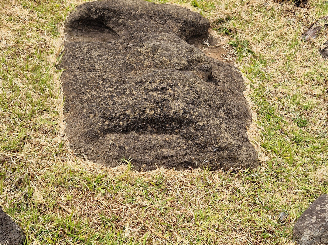Ahu Vinapu-复活节岛必去景点
