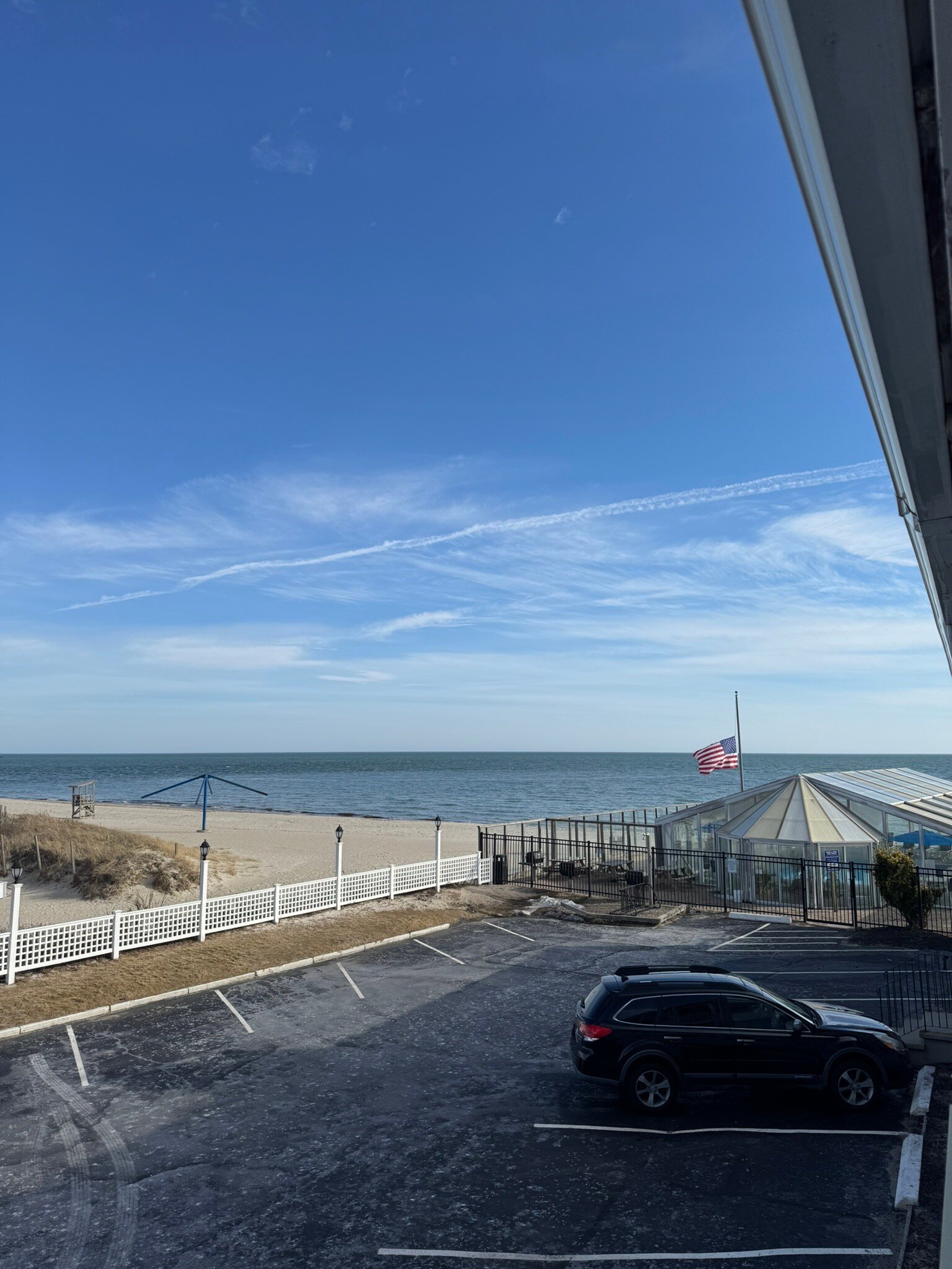 Ocean Club on Smuggler's Beach-官方