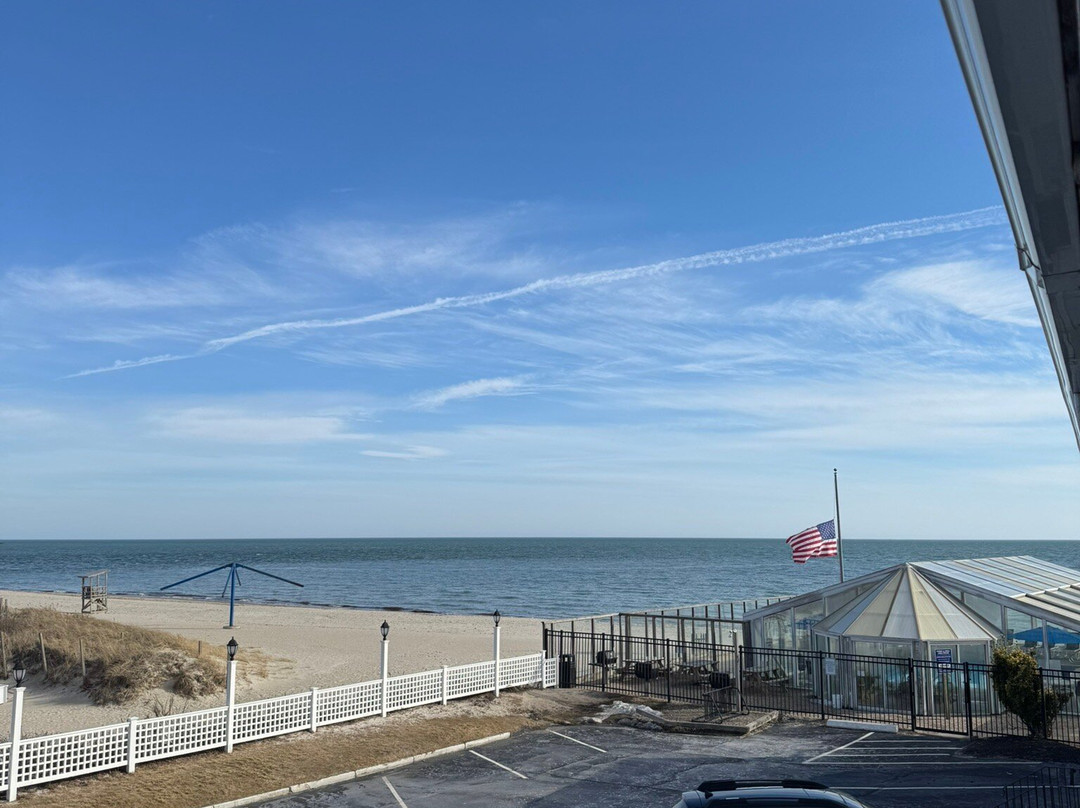 Ocean Club on Smuggler's Beach主图