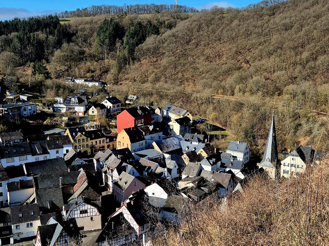 Löwenburg und Philippsburg-Monreal必去景点
