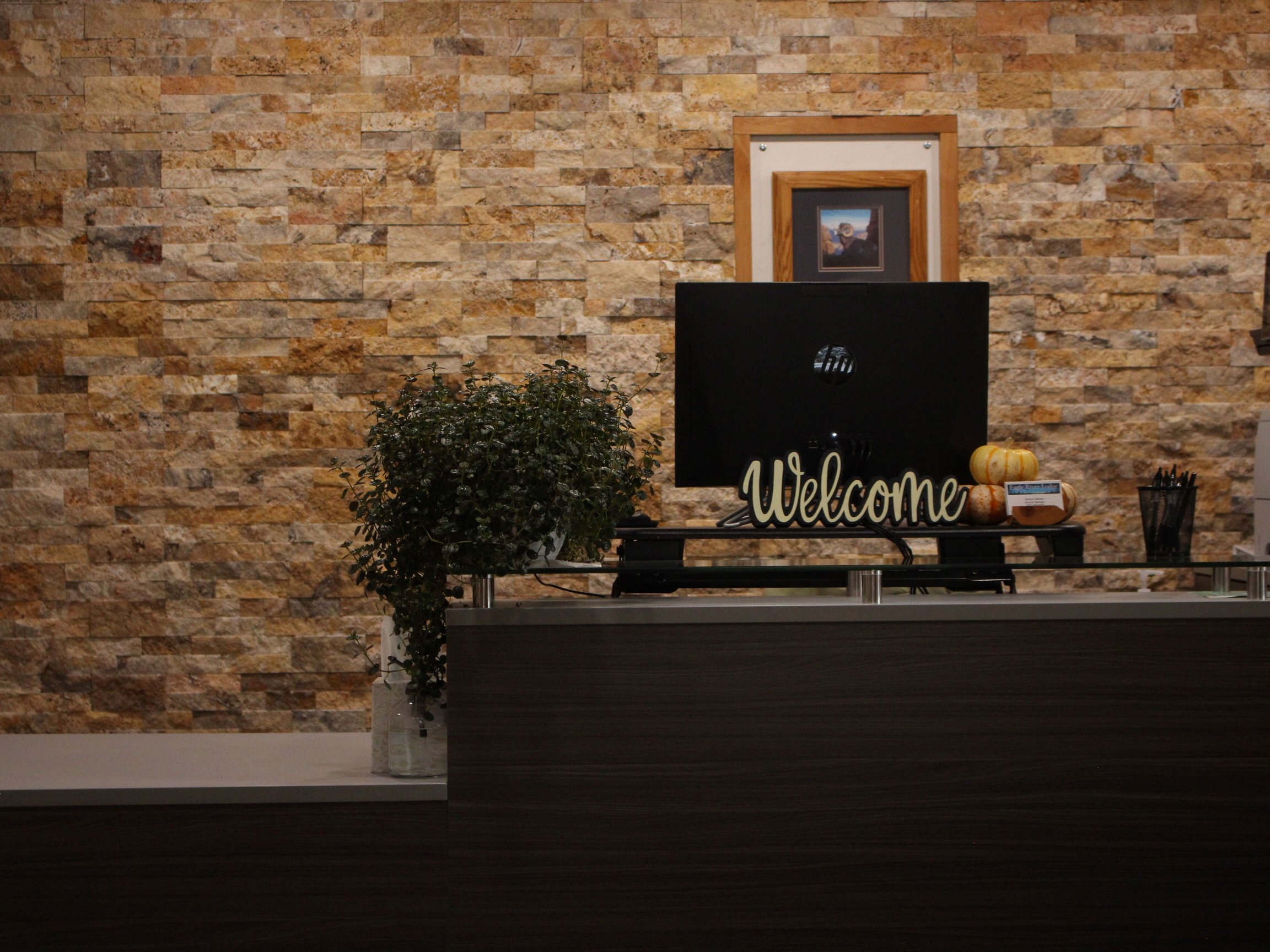 Eagle River Lodge-官方