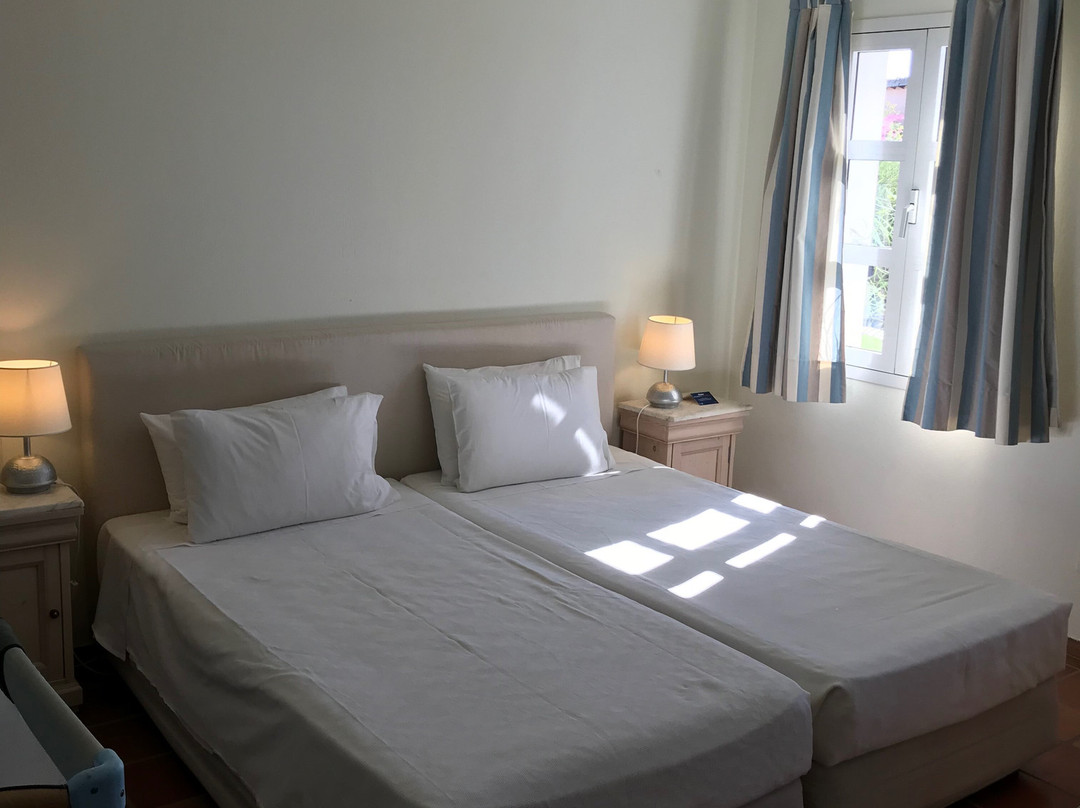 坎蒂亚田园风光公园酒店主图