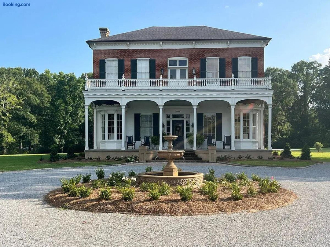 Captain Jacks Guest House