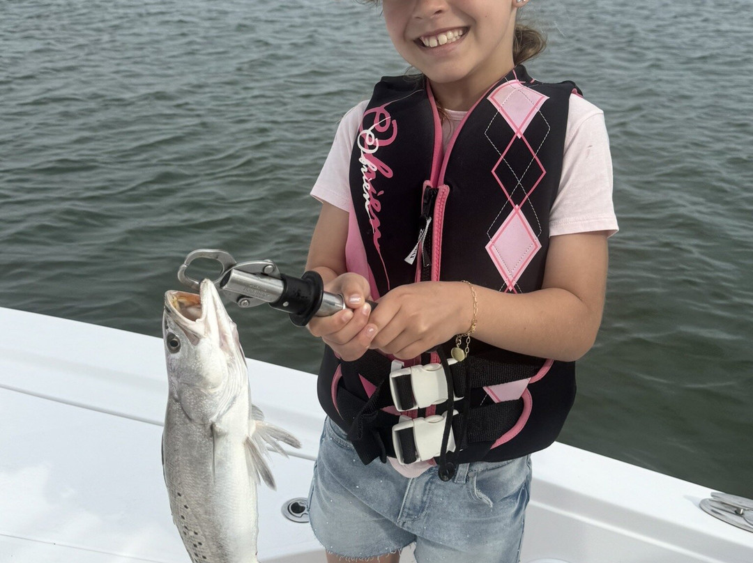 Cast Away Fishing Charters-博福特必去景点