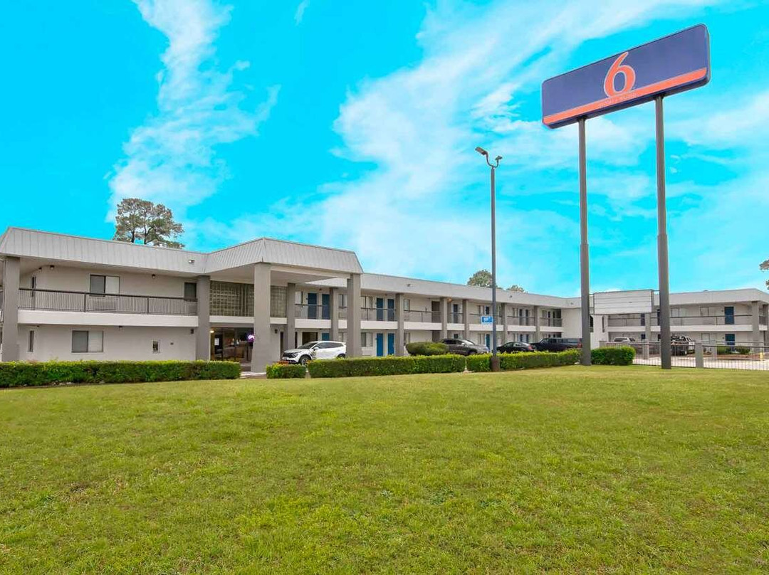 Studio 6 Texarkana, TX