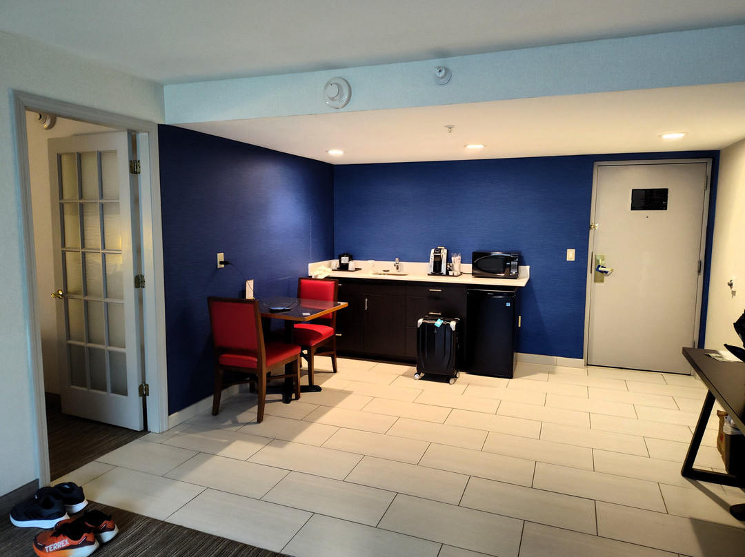 Holiday Inn Express & Suites Waterville - North By IHG主图