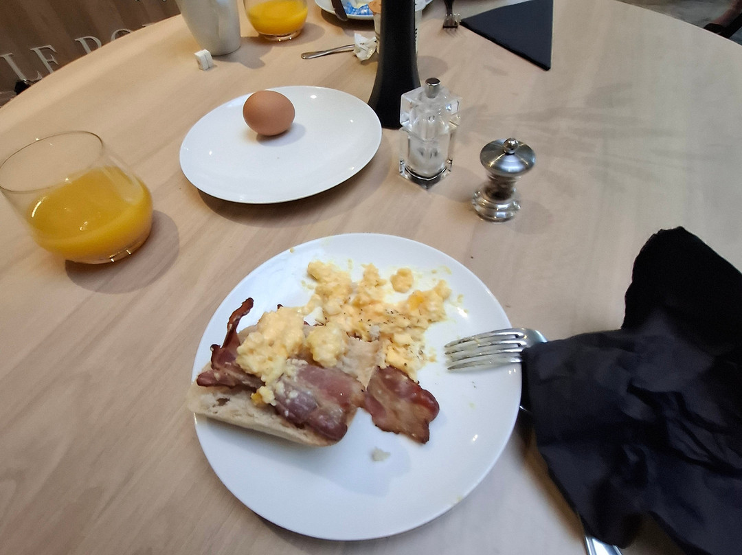 Best Western Plus Le Roi Arthur Hotel et Spa主图