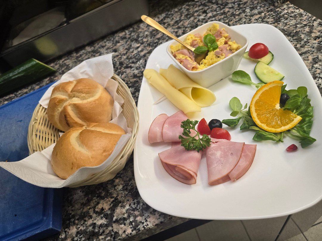 Dara's Amtscafe & Restaurant