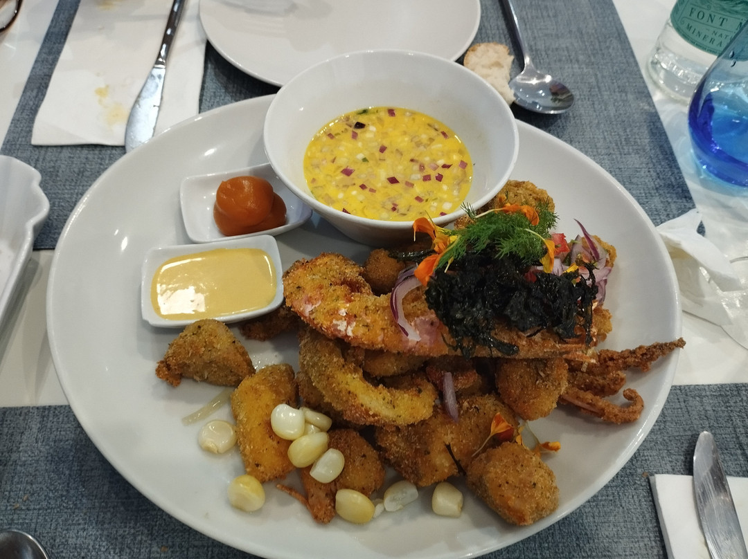 Omnia Peruvian Restaurant