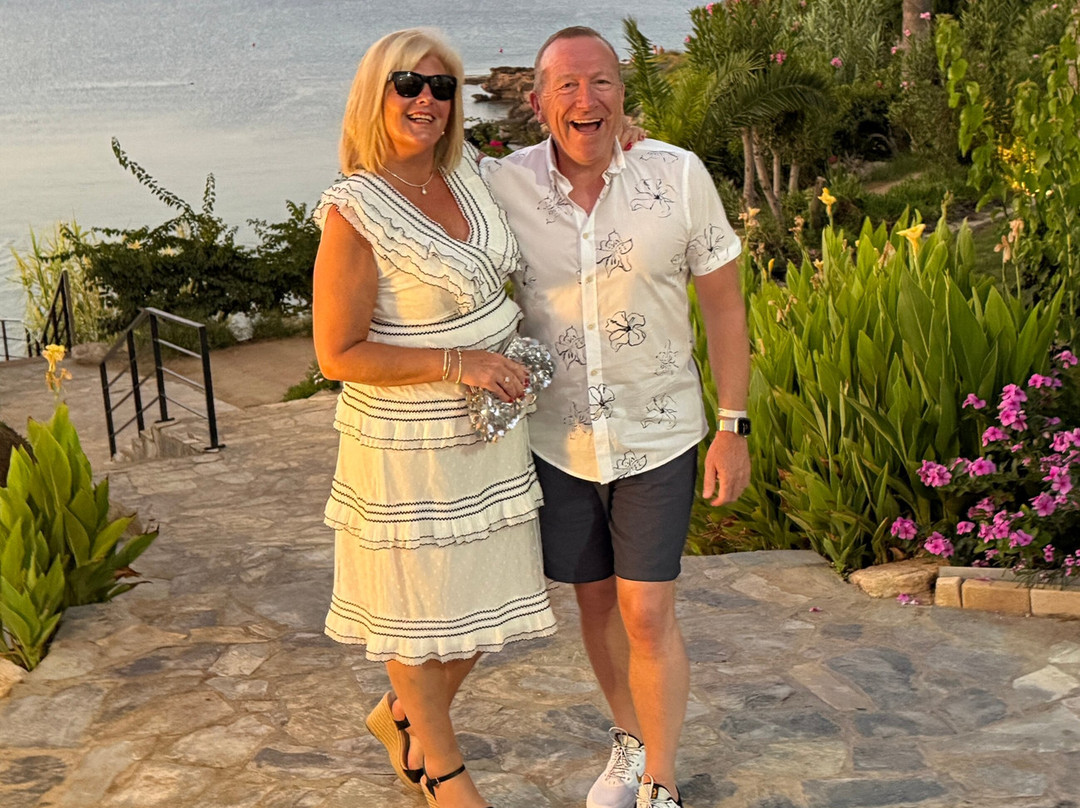 Crystal Springs Beach Hotel主图