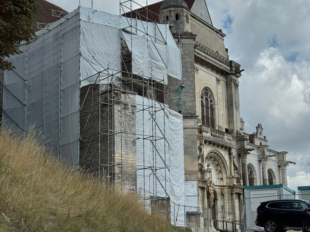 Eglise Saint-Pierre de Tonnerre-Tonnerre必去景点