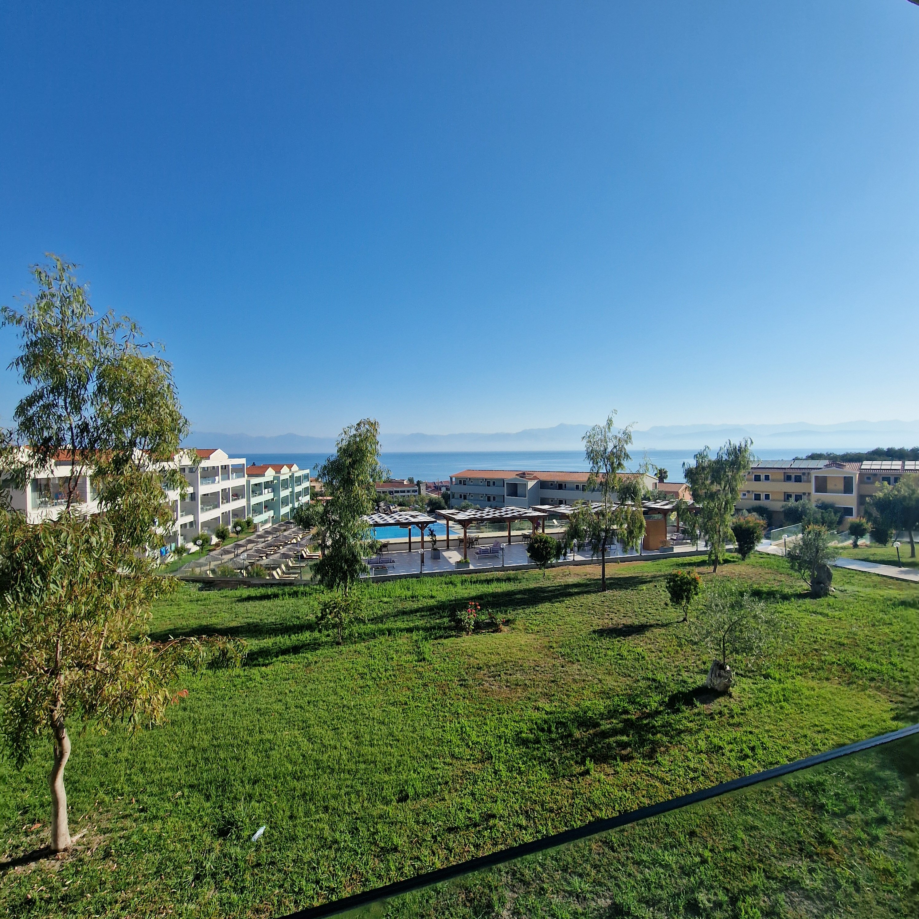 鲁斯塔酒店-官方