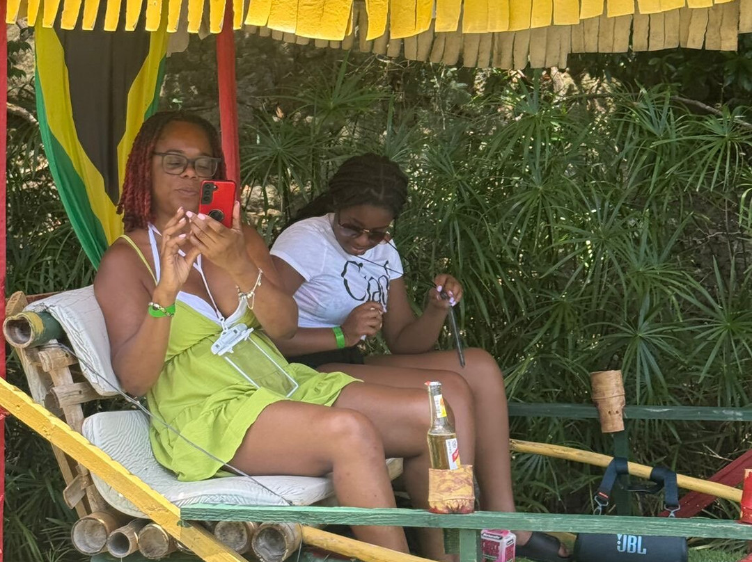 Kemar Good Vibes Tours-蒙特戈贝必去景点