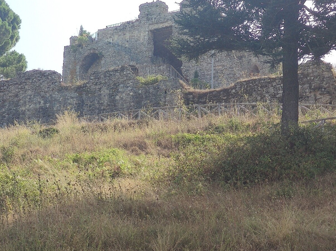 Castello Angioino Normanno-San Giorgio Morgeto必去景点