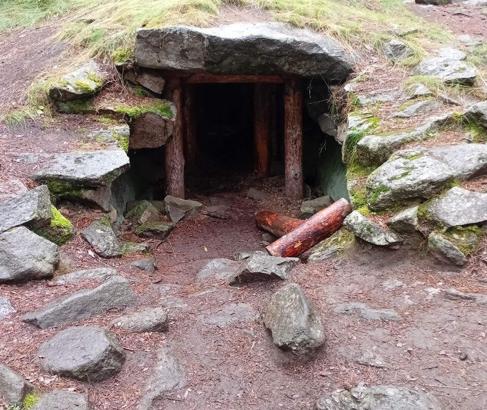 Megaliths of Vera Island-Miass必去景点