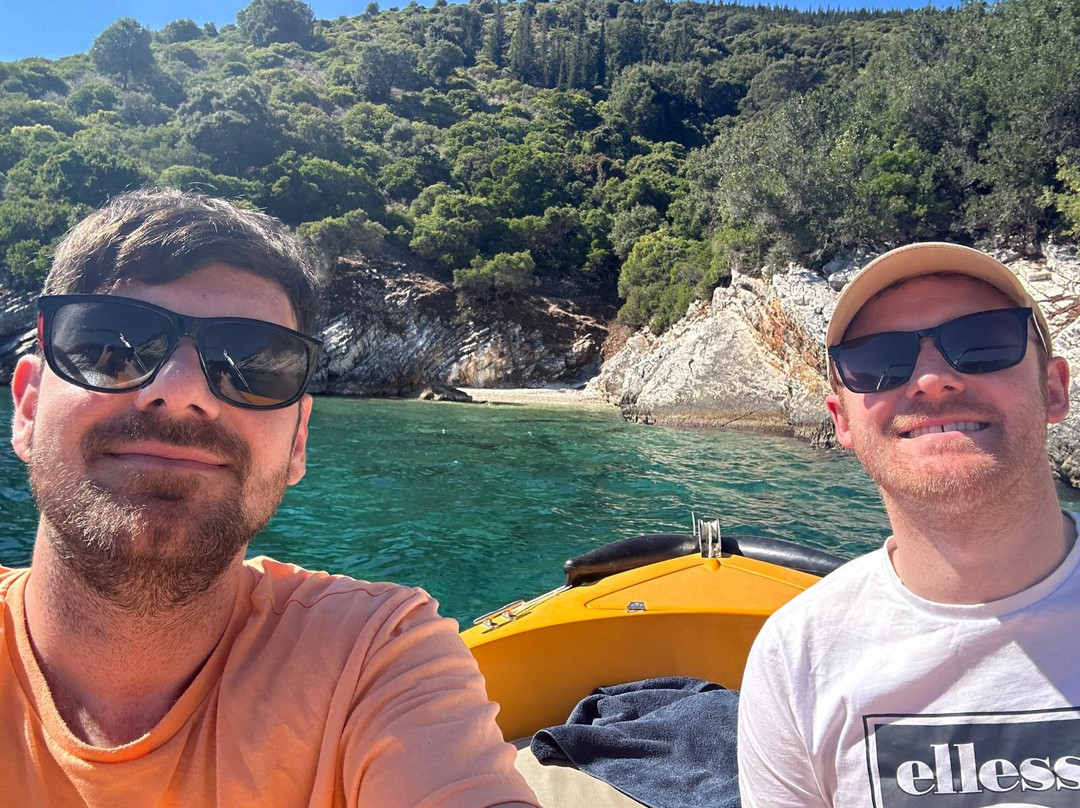 Yellow Boats Company-阿吉亚埃菲米亚必去景点