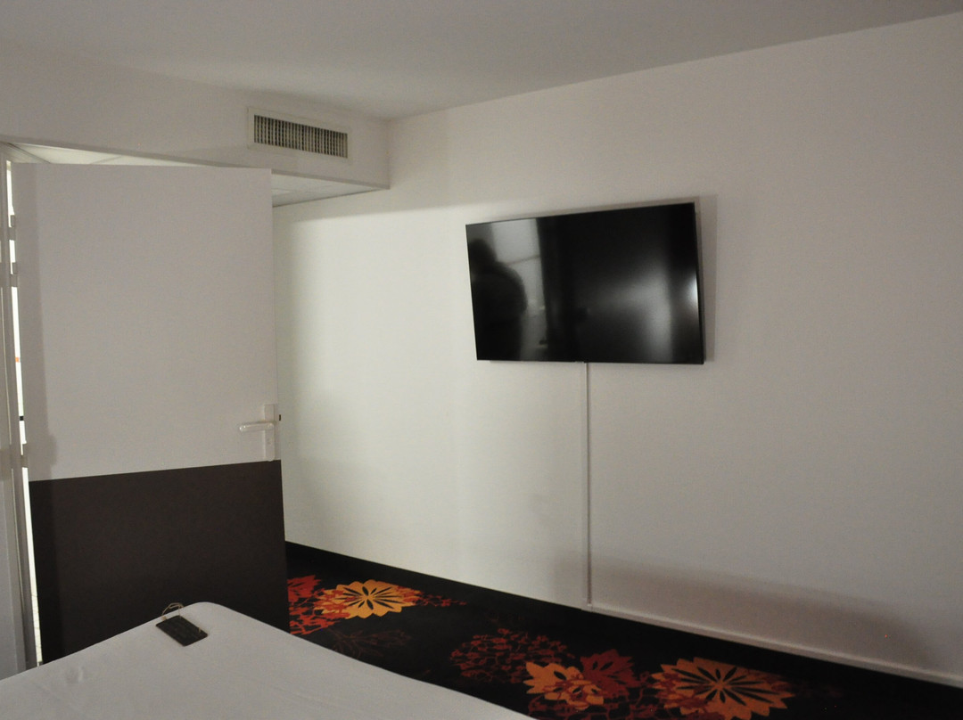 Hotel Clermont Estaing主图