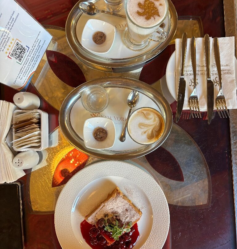 纽约宫殿咖啡馆-布达佩斯必去景点