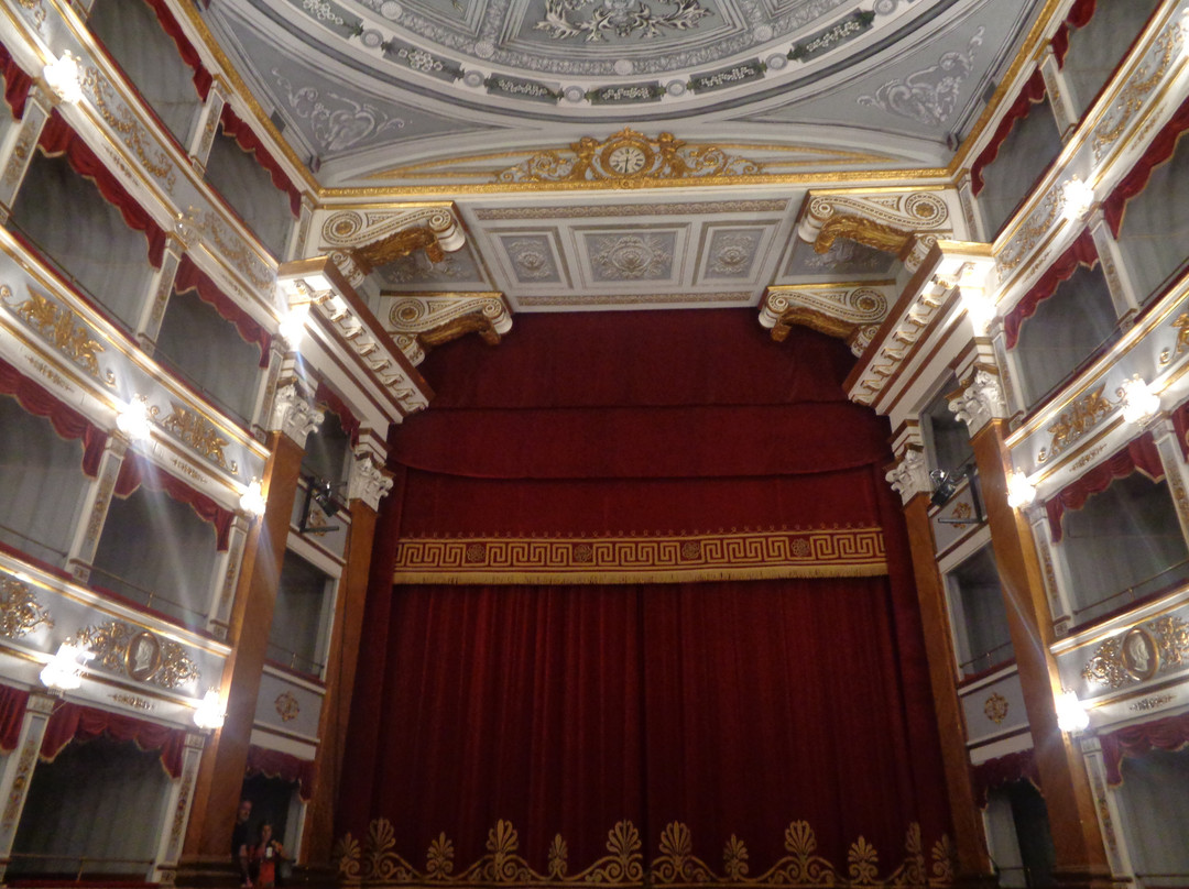 Teatro Tina Di Lorenzo-诺托必去景点