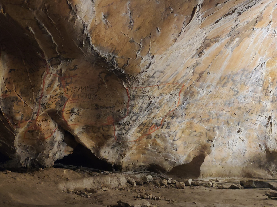 Grotte de Lombrives-Ussat必去景点