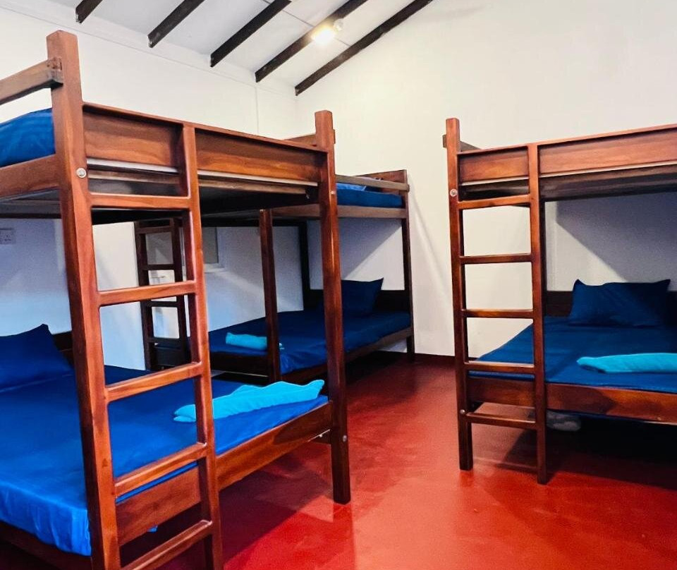 Trinco Bay Dive Hostel