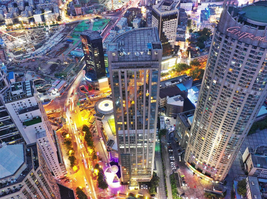 南京索菲特银河大酒店主图