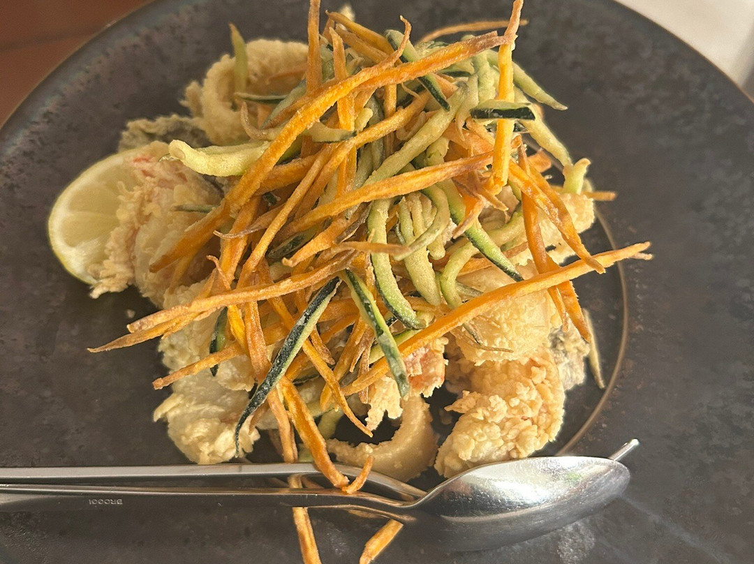 德尔维罗雷西古客栈主图