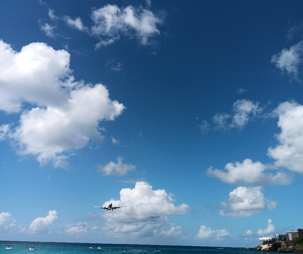 Sunset Bar & Grill-马霍必去景点