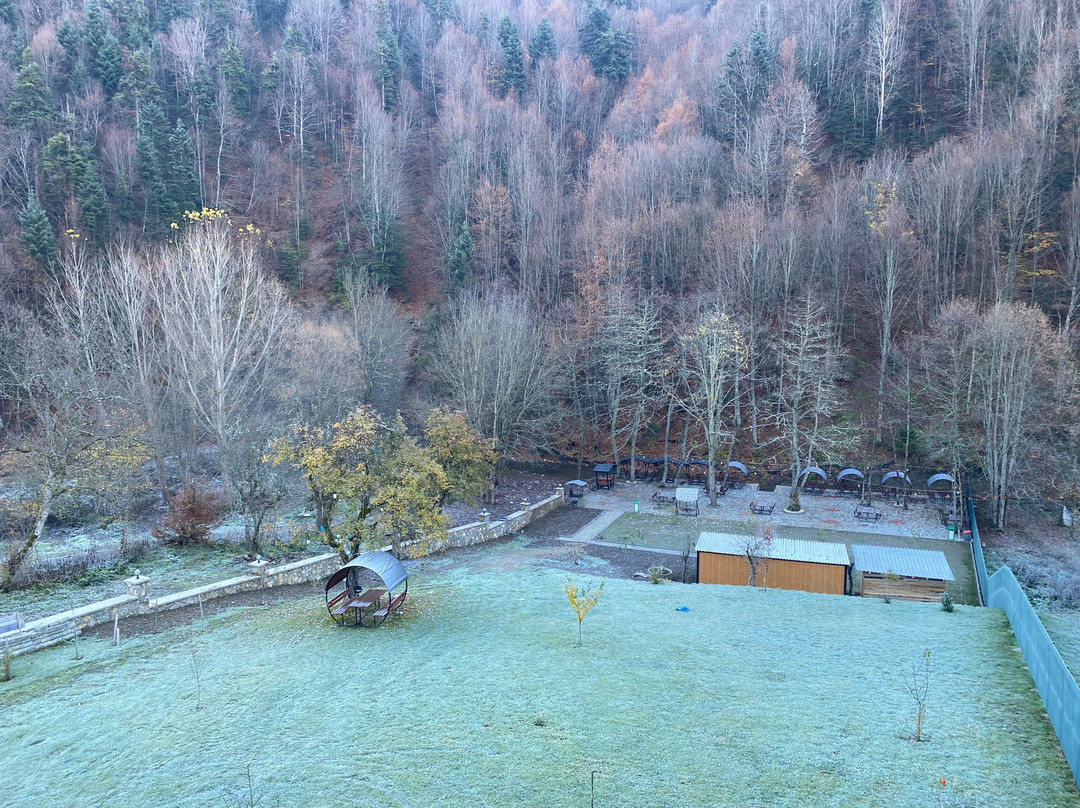 Abant Zümrüt Dağevi主图