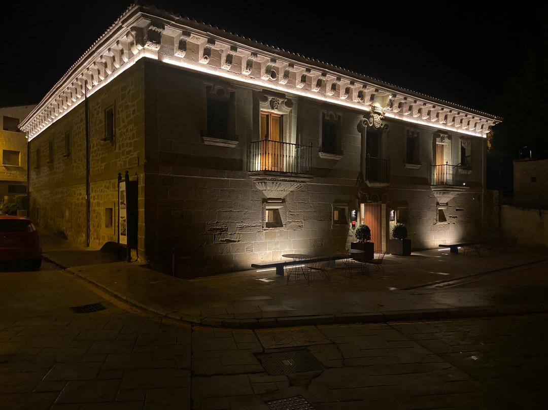 萨马涅戈宫酒店主图